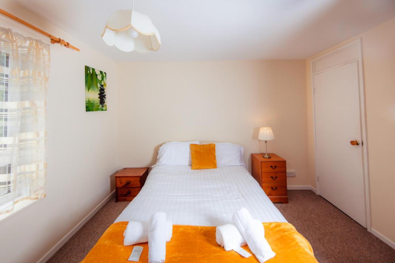 Fab Arthur Seat Views, Old Town Apartment 에든버러 외부 사진