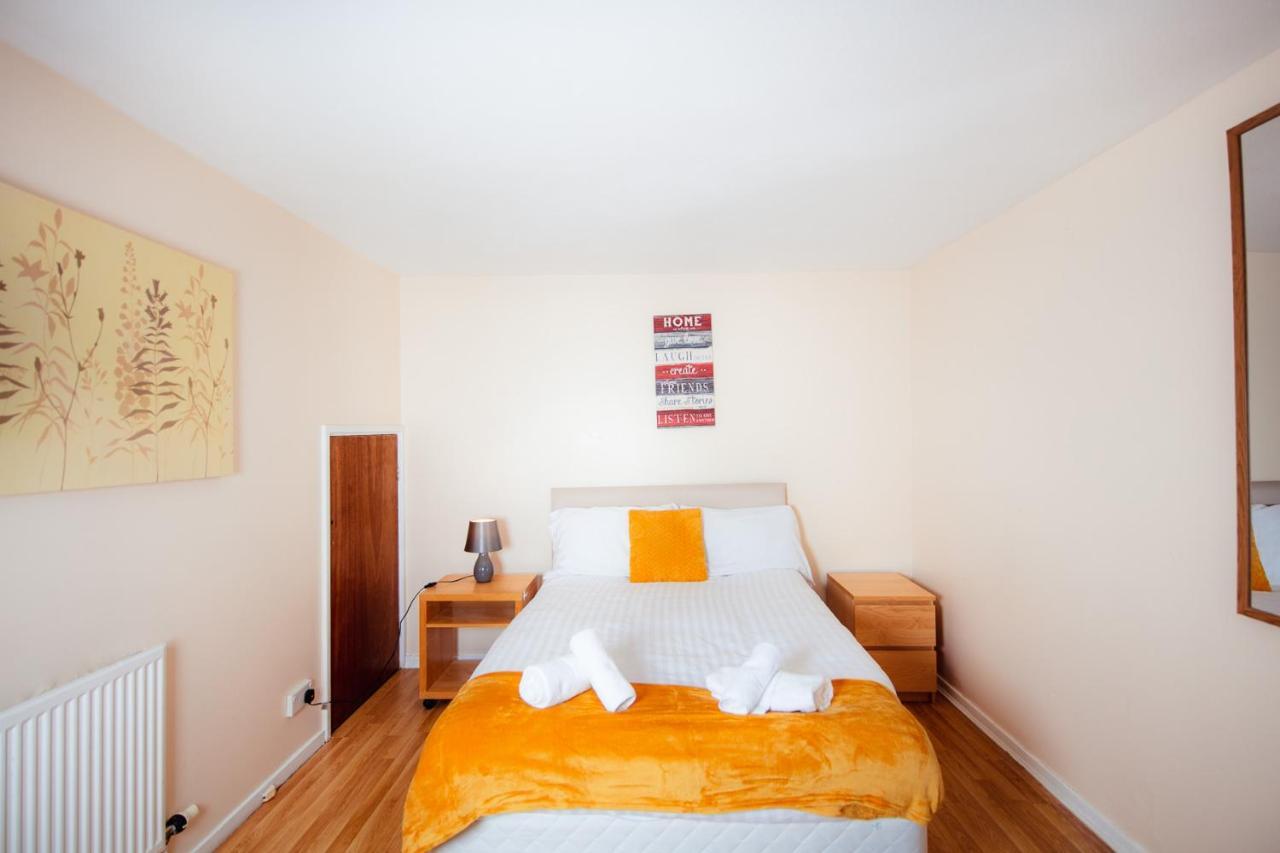 Fab Arthur Seat Views, Old Town Apartment 에든버러 외부 사진